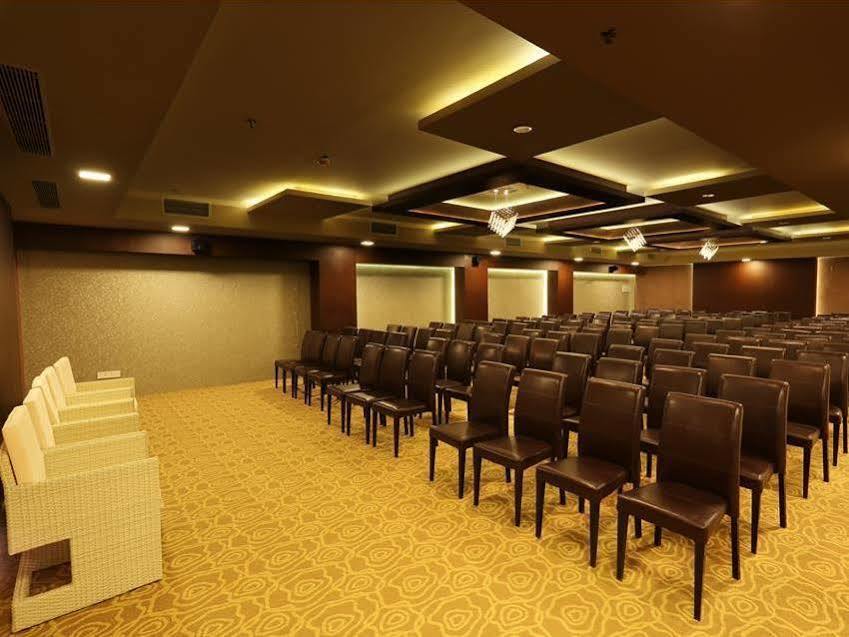 The Orbis Hotel Coimbatore Exterior foto